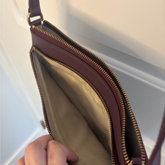 Nordstrom Elegant Burgundy Crossbody Bag - Picture 5 of 9